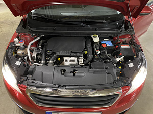 Peugeot 308 (6 фото из 6)