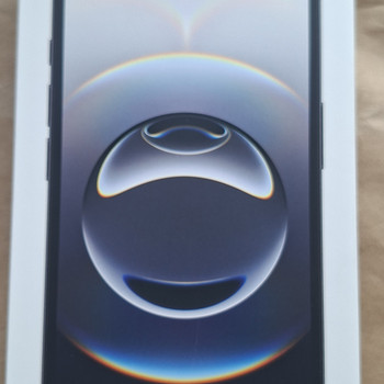 UUS iPhone 16e 256gb black