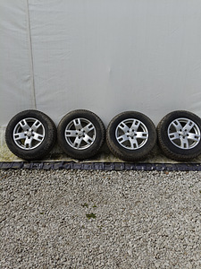215/70r16 (3 foto / 4)