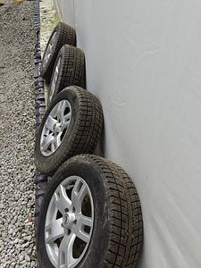 215/70r16 (4 foto / 4)