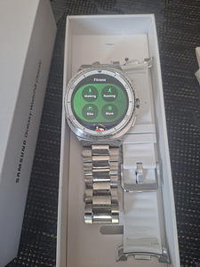 Samsung Galaxy Watch8 Classic LTE hõbedane (3 foto / 3)