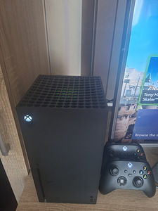 Xbox Series X 1TB SSD + 2 kontrollerit + 3 mängu (2 foto / 3)