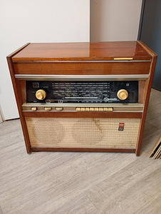 Raadiola (1 foto / 1)
