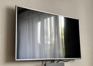 Teler TV Samsung 43" - 4K UHD SmartTV Series 7 (1 foto / 5)