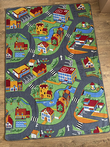 Laste liiklusvaip 133 × 188 cm (1 foto / 1)