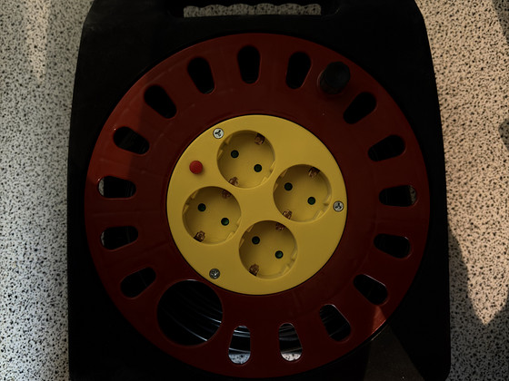 Pikendusjuhe 25m 4pistikupesa
