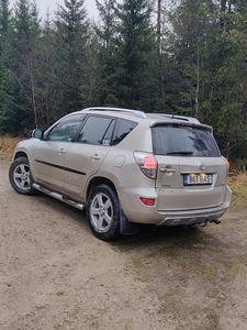 Toyota rav4 2.2d 100kw 2008a (2 foto / 7)