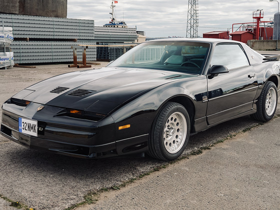 Pontiac Firebird Trans Am GTA 5.7 V8