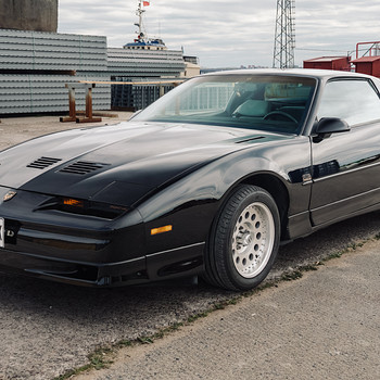 Pontiac Firebird Trans Am GTA 5.7 V8