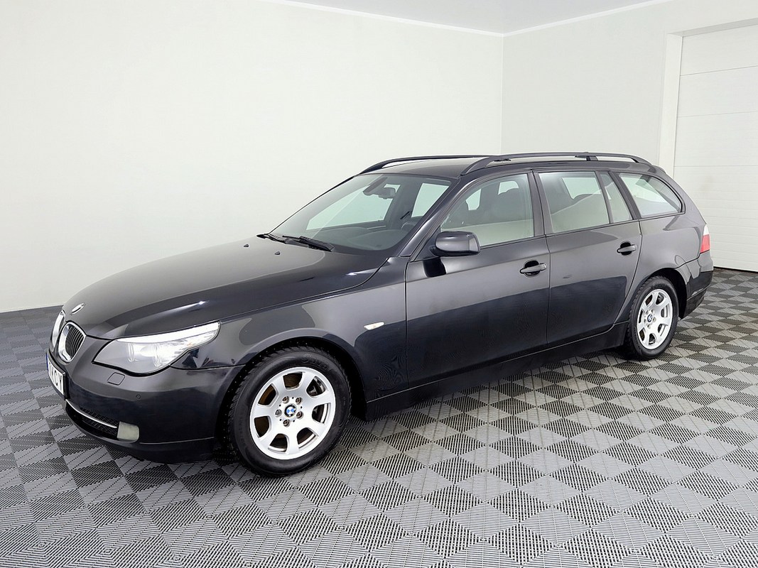 BMW 523 Sportpakett Facelift 2.5 140kW