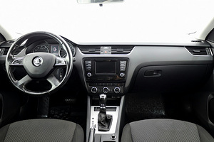 Skoda Octavia Comfortline ATM 1.4 103kW (5 foto / 8)