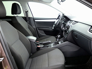 Skoda Octavia Comfortline ATM 1.4 103kW (6 foto / 8)