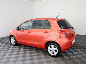 Toyota Yaris Linea Sol ATM 1.3 64kW (4 foto / 9)