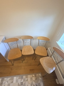 Müüa 4 Itaalias valmistatud söögitooli (2 foto / 9)