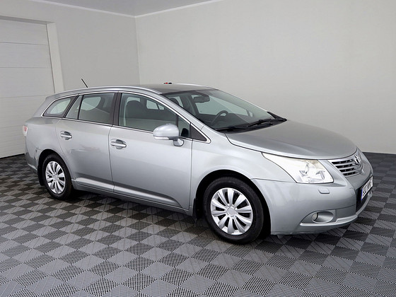 Toyota Avensis Linea Sol 1.8 108kW