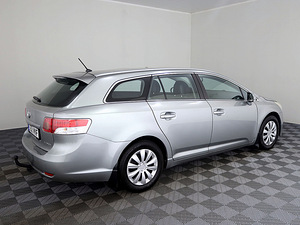 Toyota Avensis Linea Sol 1.8 108kW (3 foto / 7)