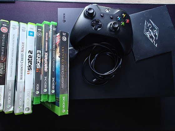 Xbox One X 1TB + 10 mängu