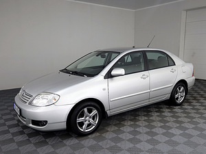 Toyota Corolla Linea Sol Facelift 1.6 81kW (2 foto / 8)