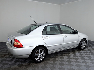 Toyota Corolla Linea Sol Facelift 1.6 81kW (3 foto / 8)