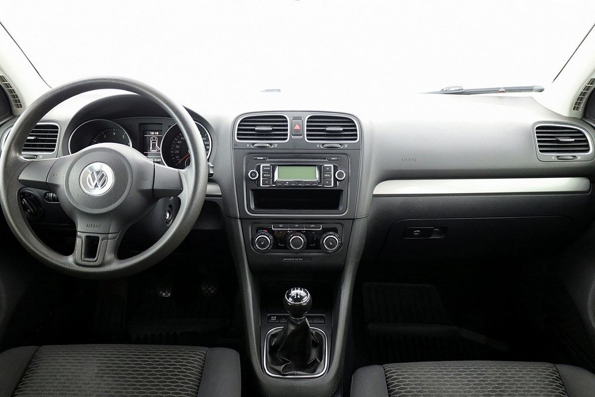 Volkswagen Golf Comfortline 1.6 75kW