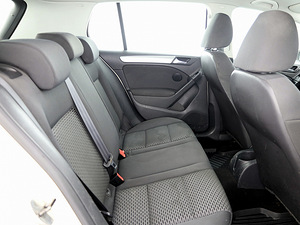 Volkswagen Golf Comfortline 1.6 75kW (7 foto / 7)