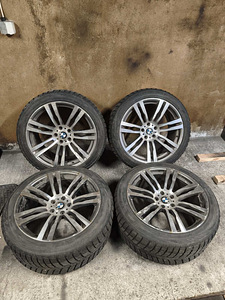 Velgede ja rehvide komplekt BMW X5 X6-le R20 (1 foto / 3)
