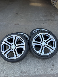 R19 BRABUS Monoblock Q velgede komplekt + rehvid, Mercedes-B (1 foto / 4)