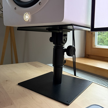 Стойки для колонок Gravity SP 3102