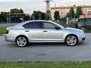 SKODA OCTAVIA (5 фото из 11)