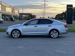 SKODA OCTAVIA (4 фото из 11)