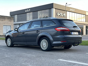 FORD MONDEO (6 фото из 10)