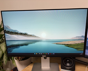 Dell U2414H (1 фото из 2)