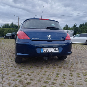 Peugeot 308 (3 foto / 8)