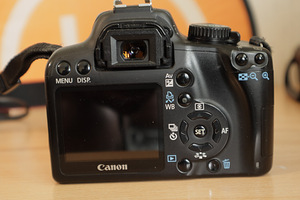 Камера Canon 1000D (2 фото из 4)