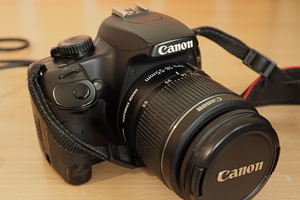 Камера Canon 1000D (3 фото из 4)