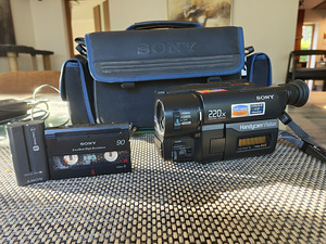 Sony TRV26E handycam (9 фото из 10)