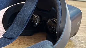 VR-очки Oculus Rift S (4 фото из 8)