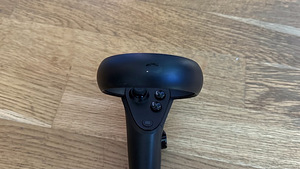 VR-очки Oculus Rift S (8 фото из 8)
