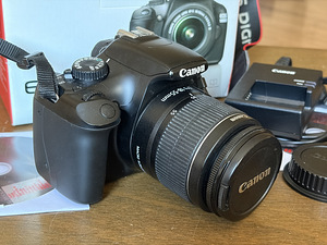 Canon EOS 1100D EF-S 18-55 III komplekt digitaalne peegelkaa (2 foto / 10)