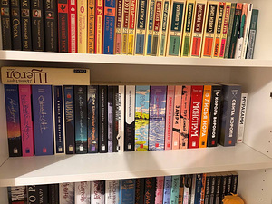 Книги (3 фото из 5)