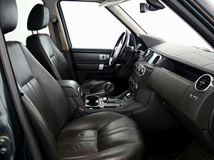 Land Rover Discovery 4 HSE Facelift ATM 2.7 TDV6 140kW (6 foto / 9)