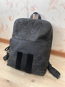 Bally - люксовый рюкзак из натуральной кожи (1 фото из 4)