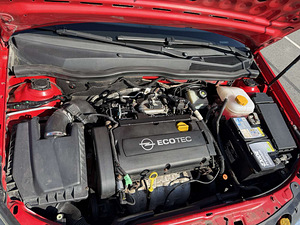Opel Astra Twintop (6 foto / 9)