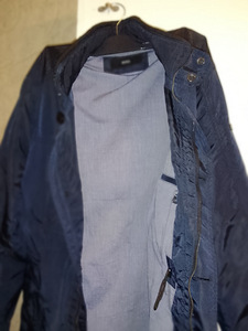 Müün sügis-/kevadjopet Hugo Boss (2 foto / 5)