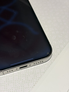 iPhone 16 pro 128gb (3 foto / 3)