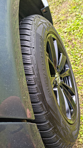 Valuveljed 5x120 R17 koos uueväärsete aastaringsed rehvidega (1 foto / 7)