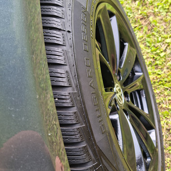 Литые диски 5x120 R17 с всесезонными шинами в состоянии как новые