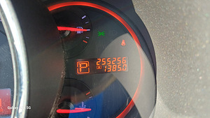 Nissan (8 foto / 12)