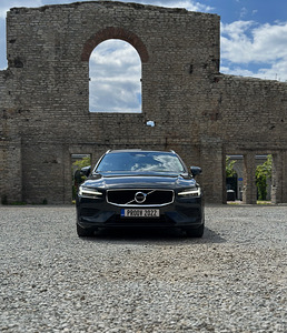 Volvo V60 2019 (6 foto / 14)