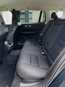 Volvo V60 2019 (7 foto / 14)